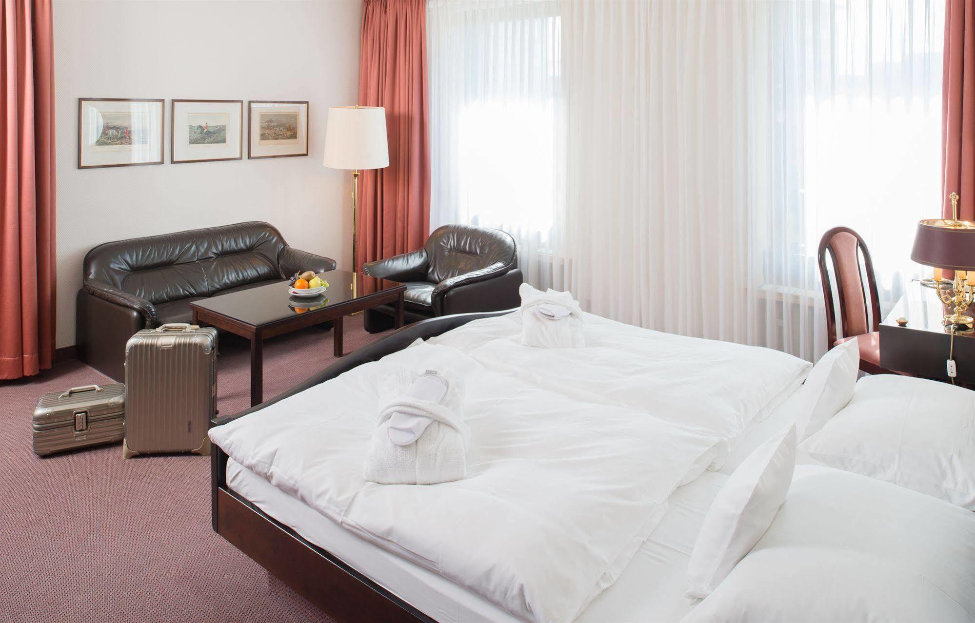 Tante Alma'S Muelheimer Hotel Mülheim an der Ruhr Kültér fotó